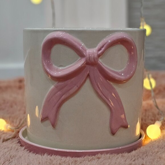 NWT Viral Bow Planter - Pink; Coquette; Plants - Picture 3 of 4